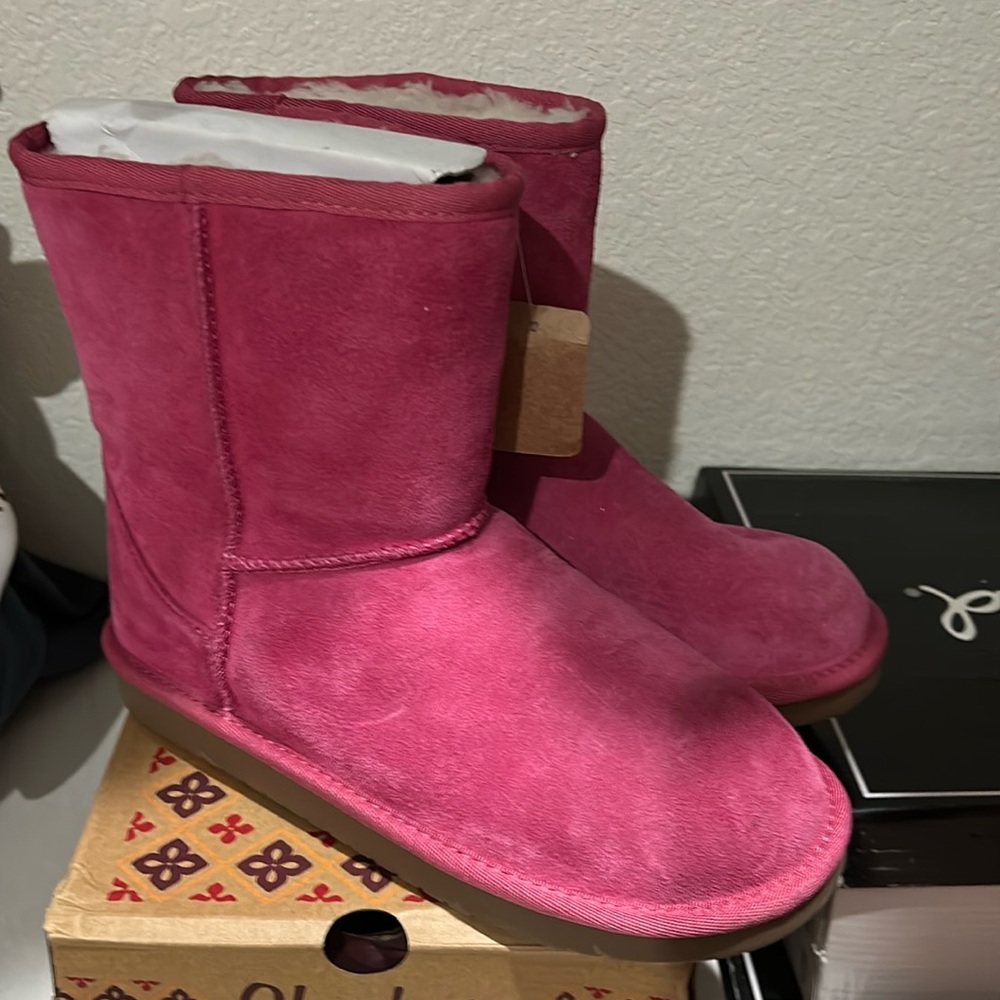 Kookaburra by Uggs